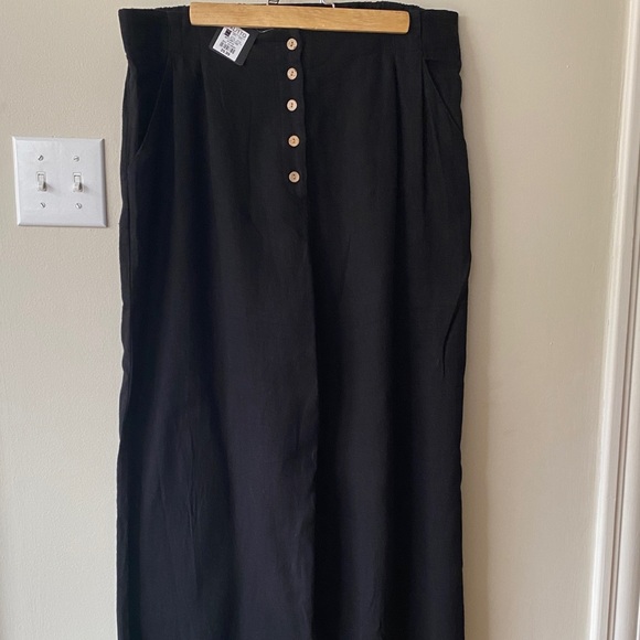 Hi! Wide Leg Black Pants! ⚫️ - Picture 1 of 4